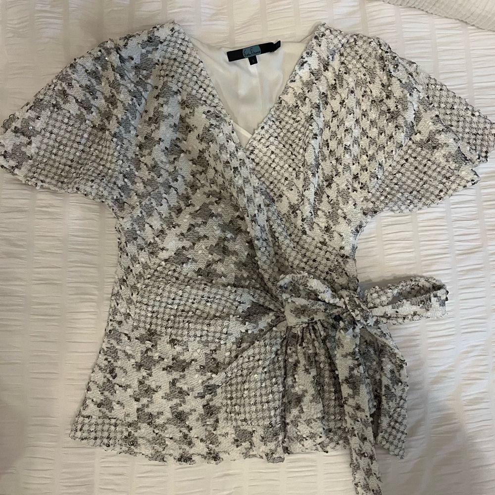 Beautiful Anthropologie party blouse from Eva Franco